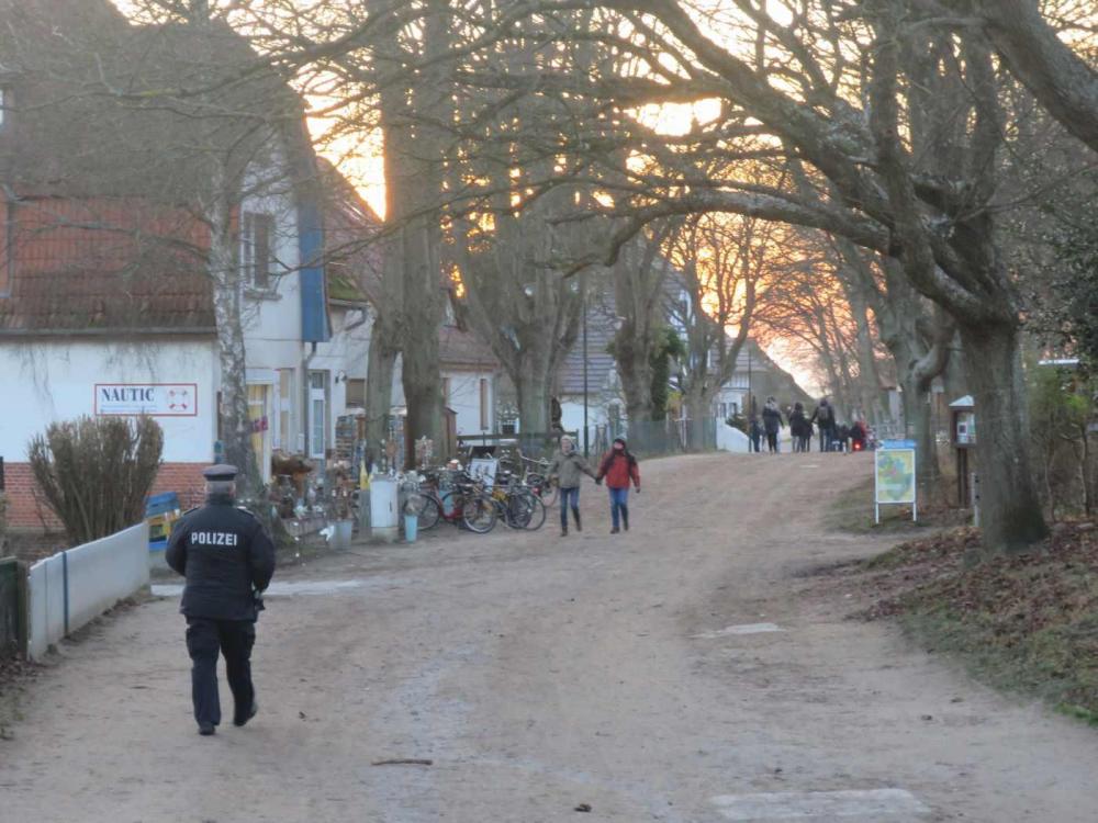 eis11.thumb.jpg.01f6d6d07c5f519808d6c35a