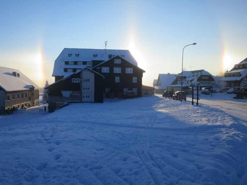 aa.jpg.36ef71755dd8c160355f075639af5e66.