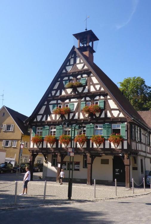 GFW_113_uhlbacher_rathaus.jpg