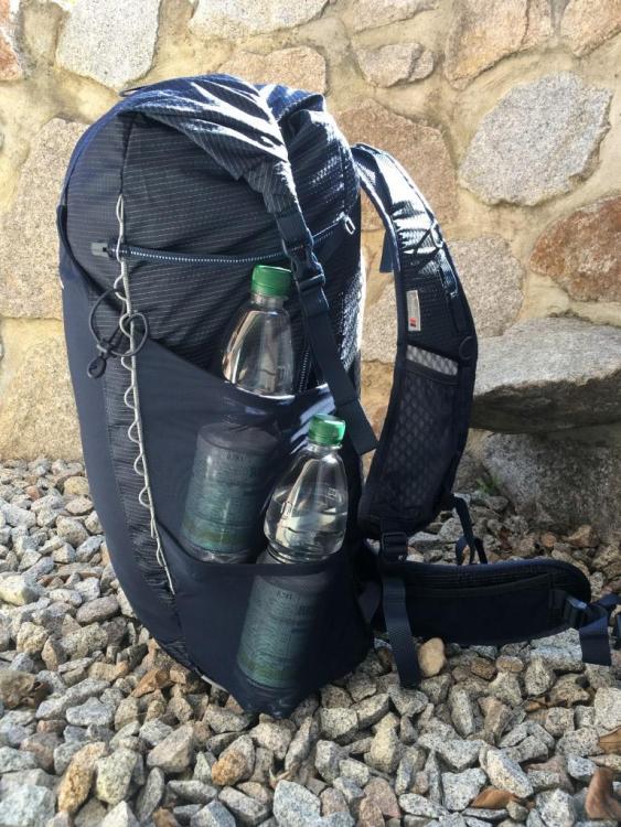 TULF_Berghaus_FastHike_bottles_side2.thumb.jpg.8f10d22f3caf60fe6ed33523a0382fcc.jpg