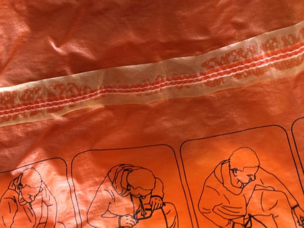 Ablösung des Nahtbands nach 3 Jahren