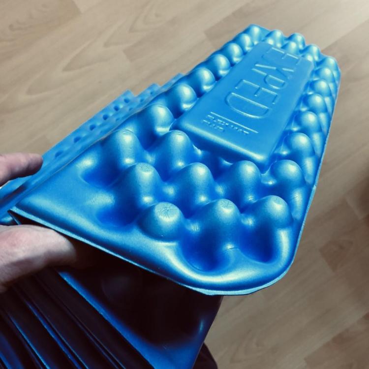 ULTF_EXPED_Flex_Mat_Plus_M_headend_top.thumb.JPG.3b1ad65f8cfaf1f0496ca492058724f8.JPG