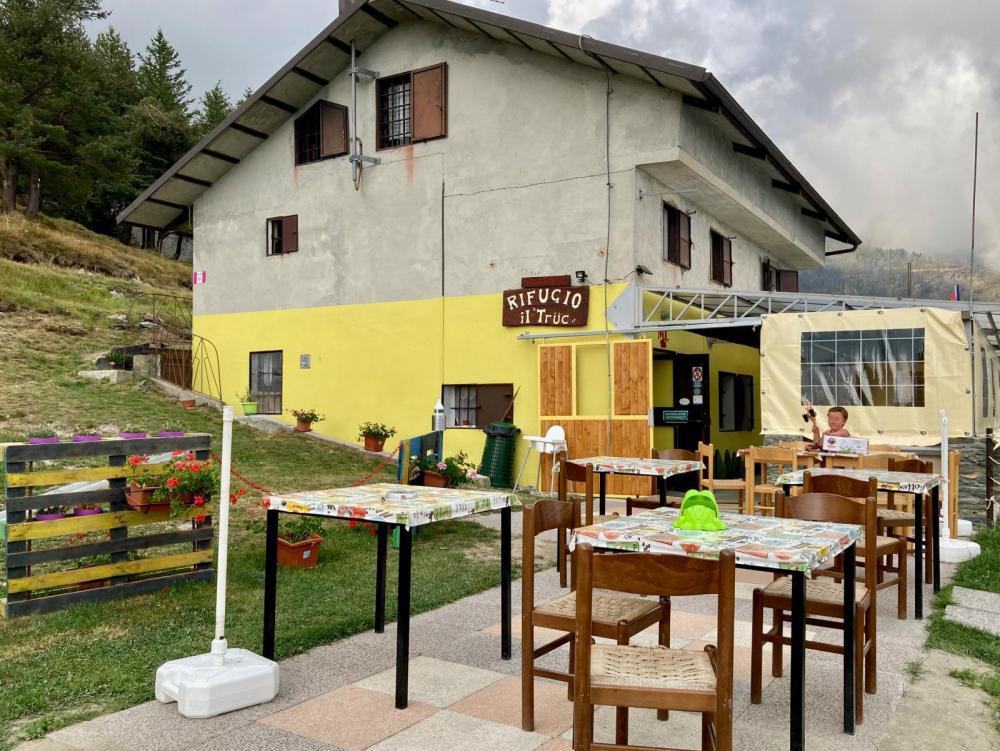 24009226_Rifugio(1).thumb.jpeg.2da184320a5ac85eb5556a042a87bb57.jpeg