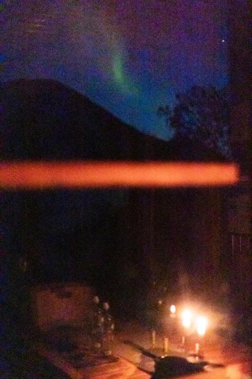 Nordlicht im Fenster – © Jacob Muth / www.dermuthige.de