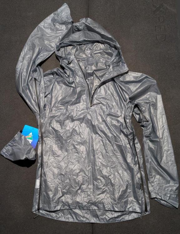 RainHoody.thumb.jpg.6d3f7b1f1d19d5b8324cb11c48fb60f1.jpg